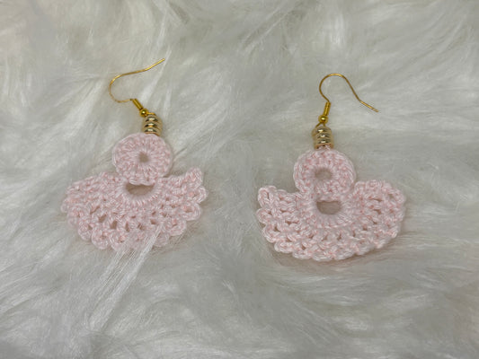 Elegant crocheted earring